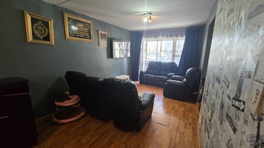 2 Bedroom Property for Sale in Bellville Park Western Cape
